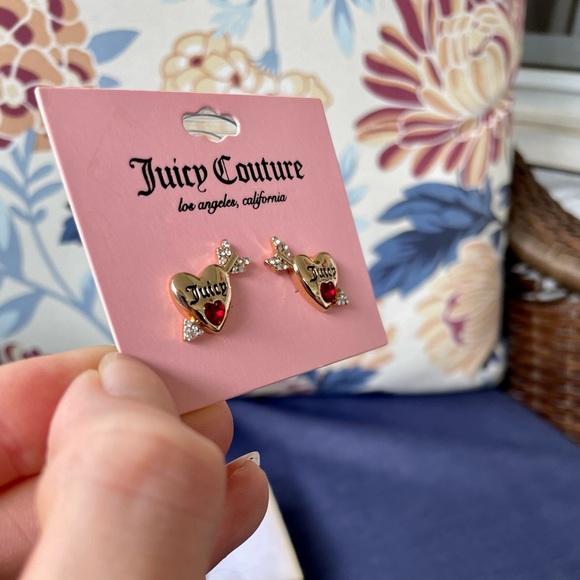 🌸NWT Juicy Couture Gold-Tone Bow & Arrow Heart Studs🌸 - Picture 11 of 15
